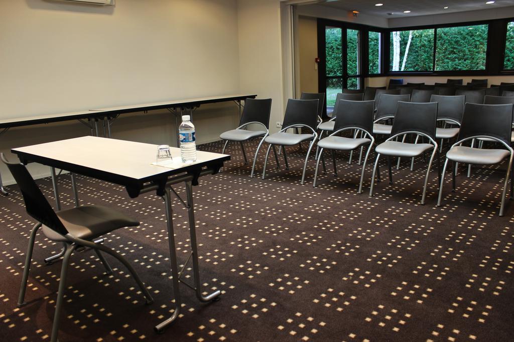 Kyriad Rennes Nord Hotel Ngoại thất bức ảnh
