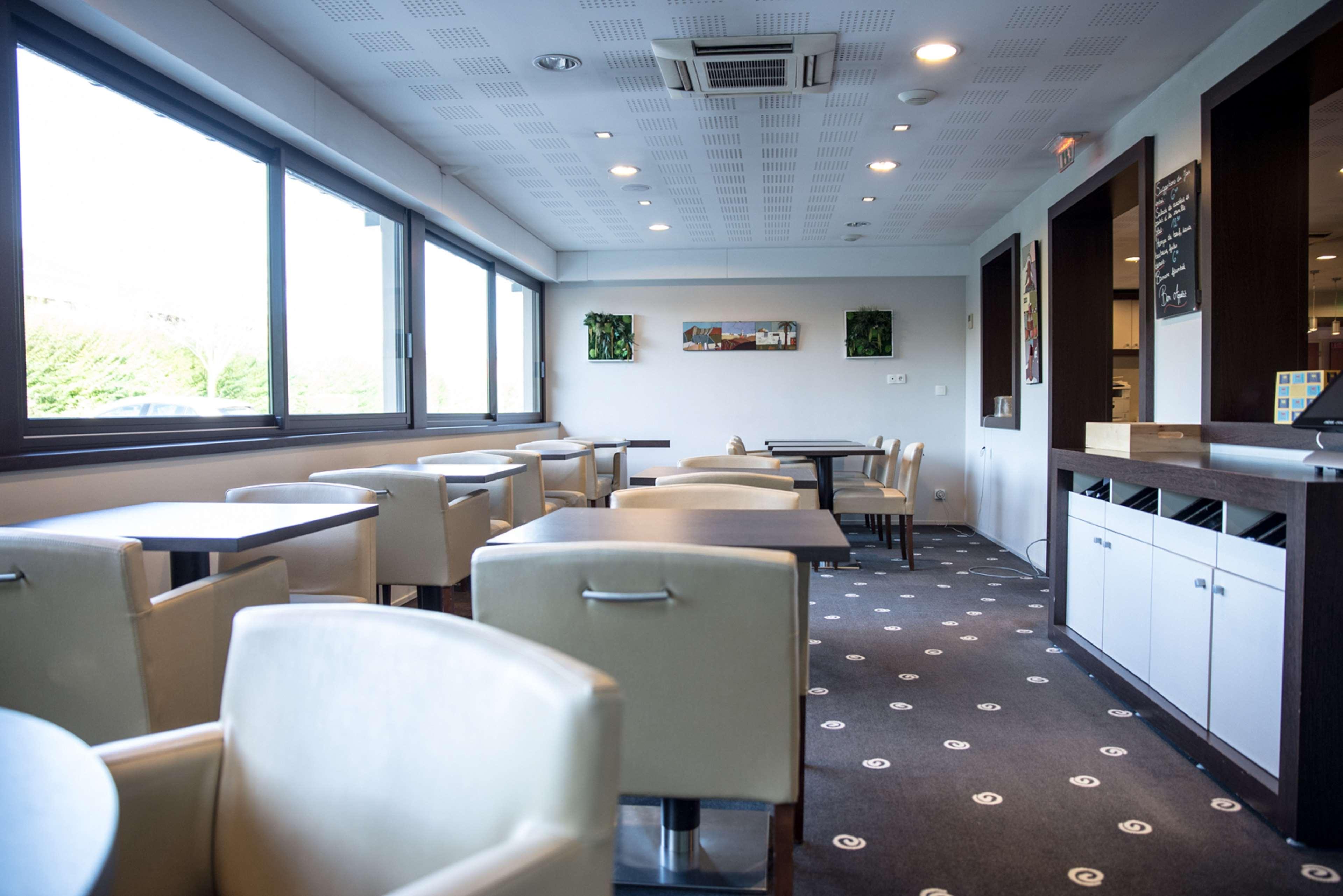 Kyriad Rennes Nord Hotel Ngoại thất bức ảnh